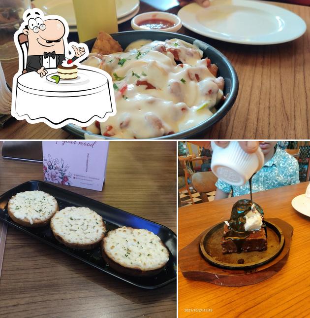 Pop Tates Khar serves a variety of sweet dishes