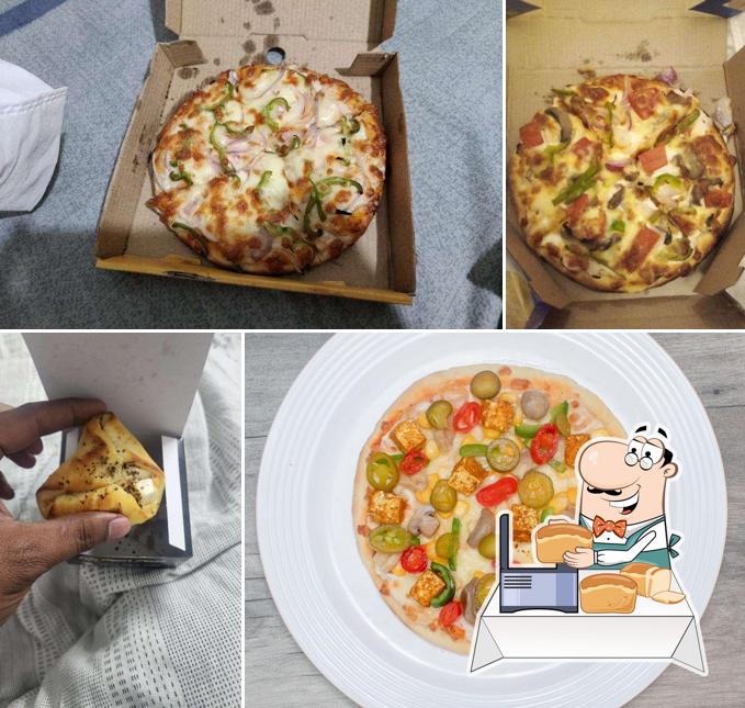 Garlic bread at Roms Pizza