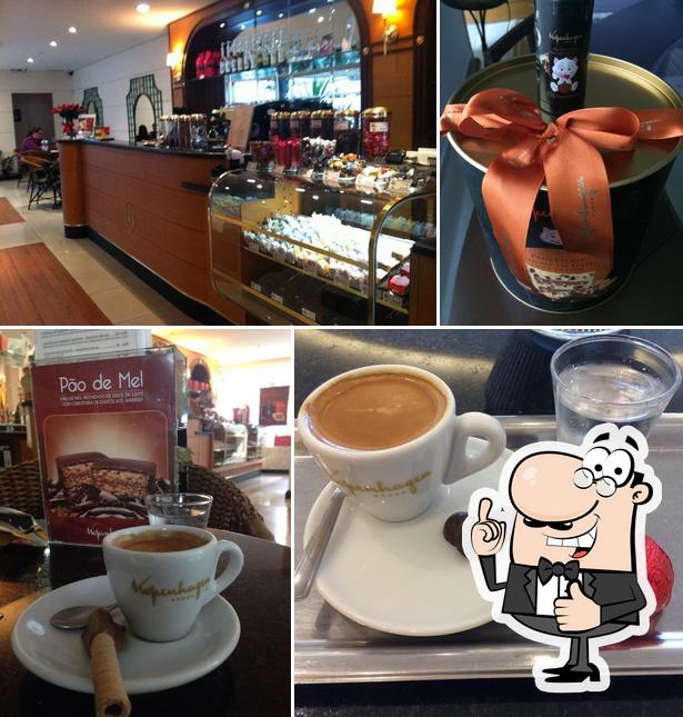 See this photo of Kopenhagen - Av Paes de Barros