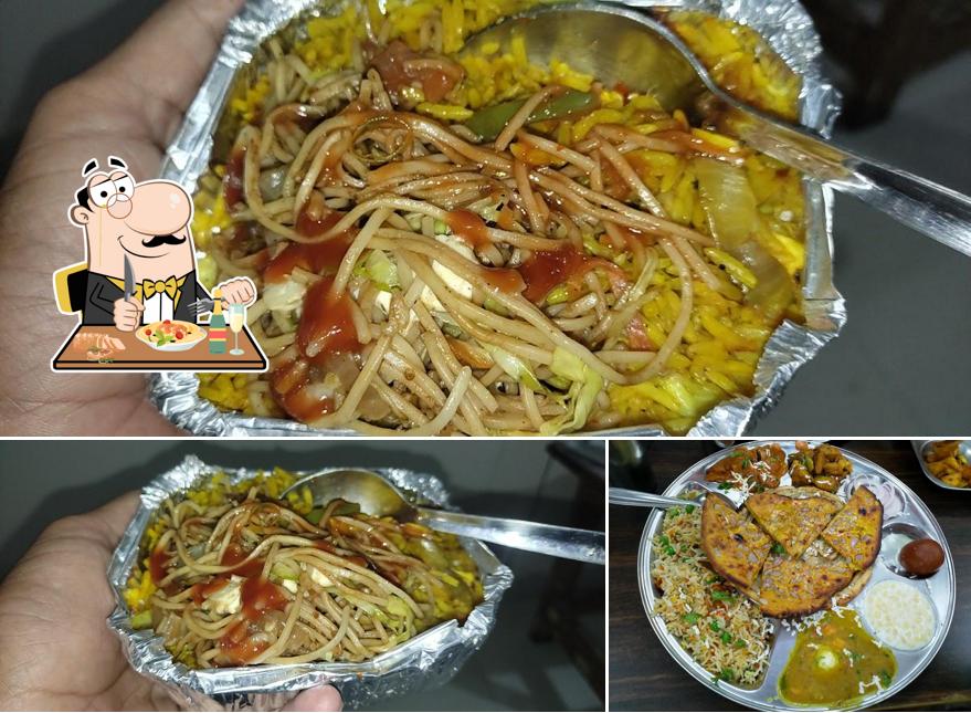 Pad thai at Nawabzaade Restaurant