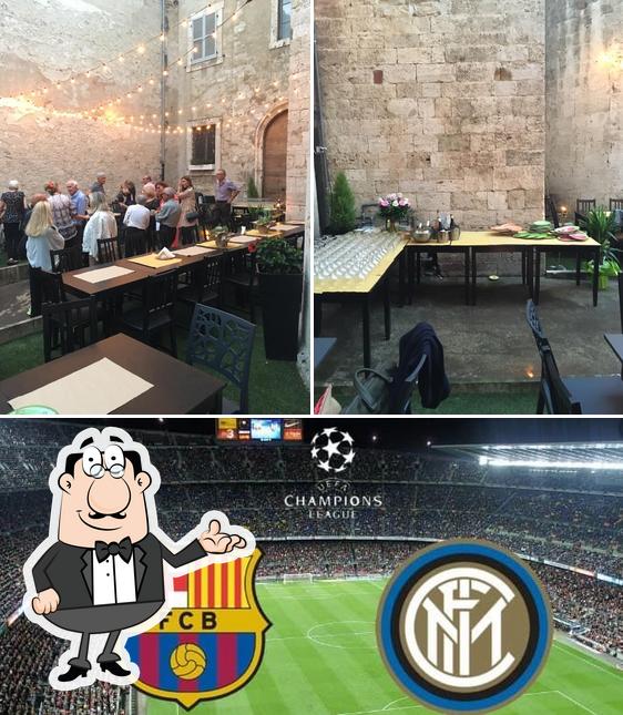 La foto di interni e esterno da Casanova Irish Pub - CHIUSO