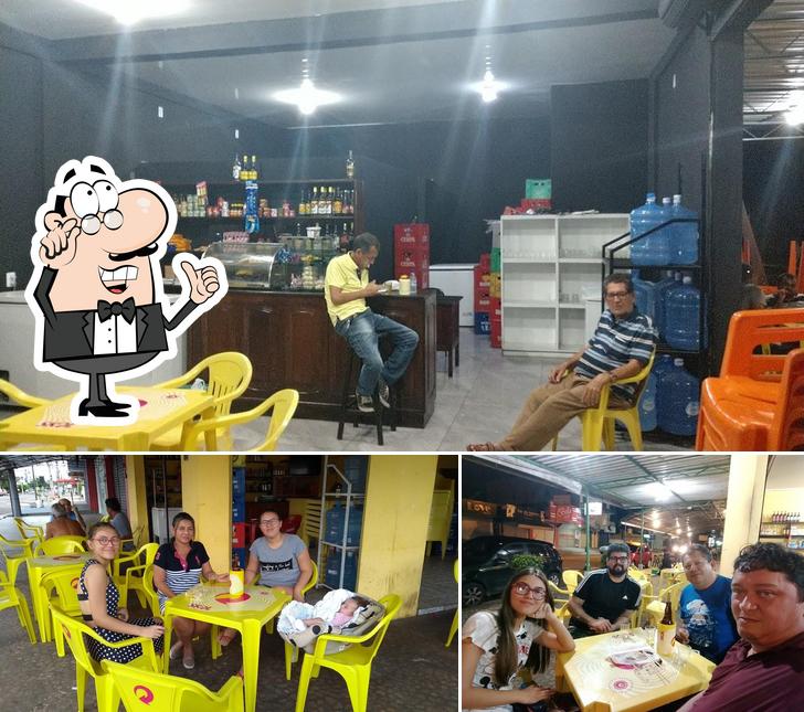 O interior do Bar Do Alirio