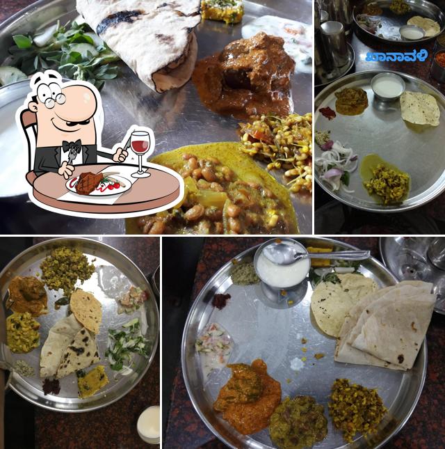 Try out meat dishes at Basweshwar Khanavali