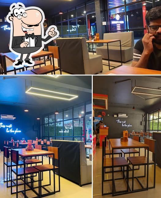 The interior of Looco's Pizza Erattakulam