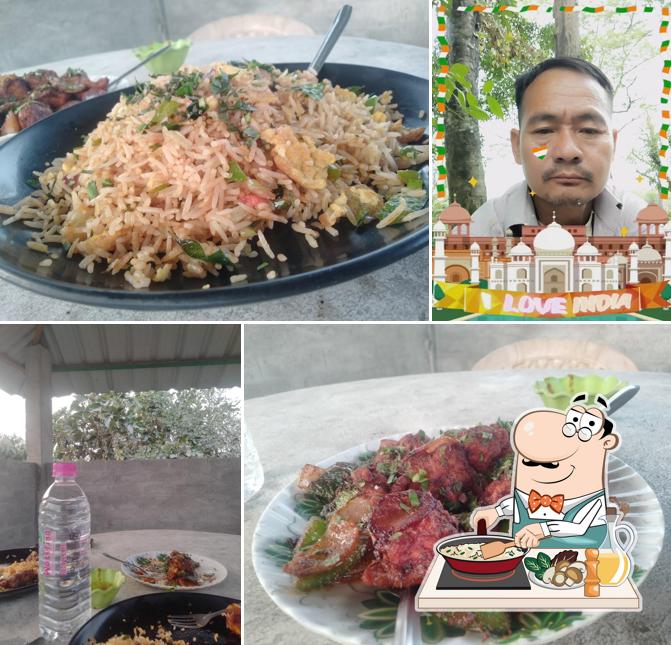 Fried rice at River View Food Stall