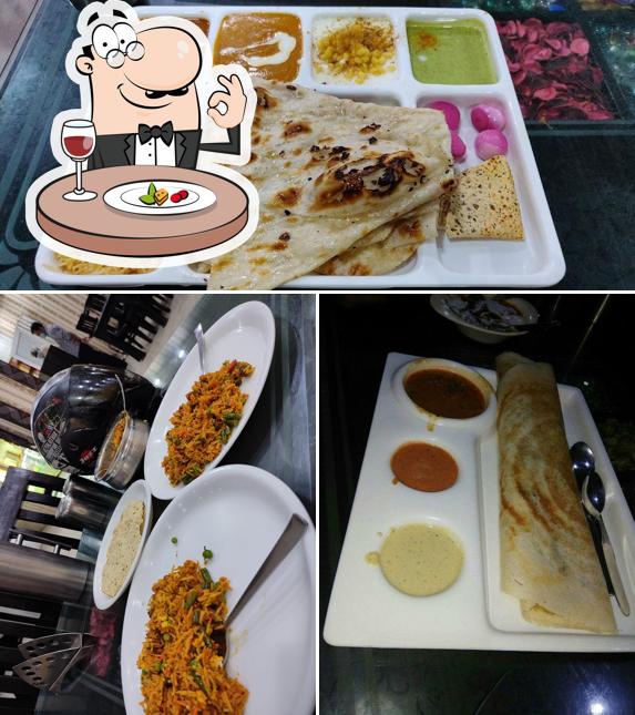 Food at Aggarwal Bikaneri