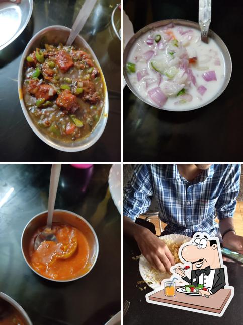 Food at Biriyani Majlis