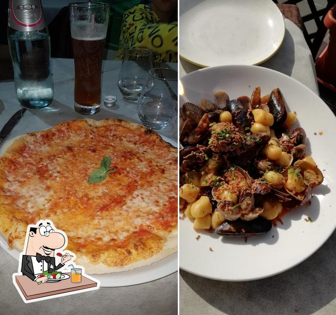 Cibo al Ristorante Etnamite
