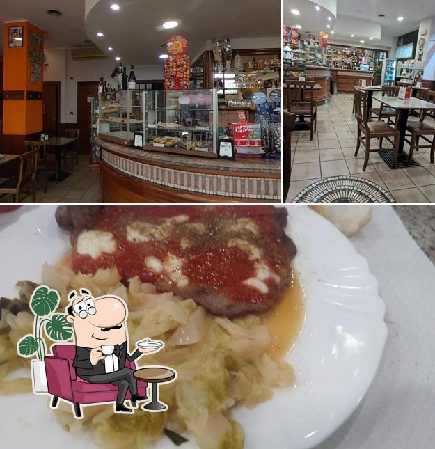 La interni e cibo del ristorante