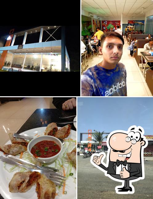 RAVECHI GARDEN RESTURANT