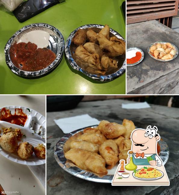 Meals at Momo Seller