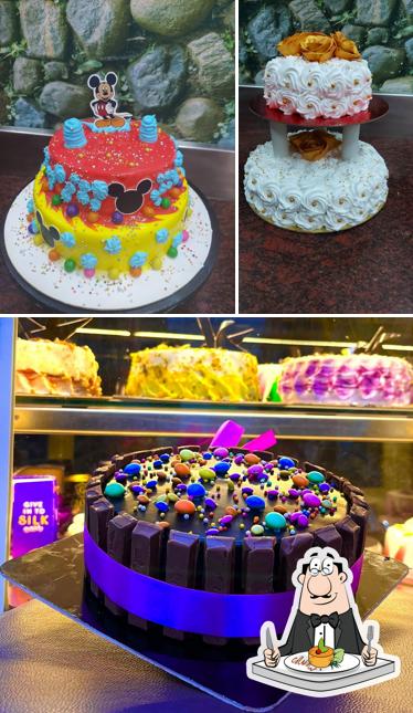Food at Shivganesh Cake Shop