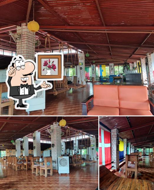 The interior of Four Season Restaurant & Lounge