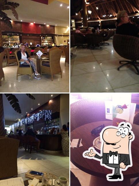 Lobby Bar