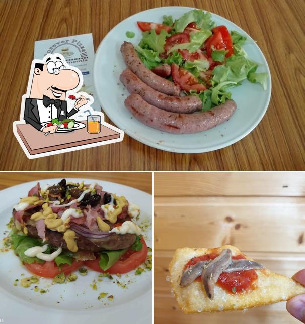 Cibo al Forever Pizza, cucina e hamburger