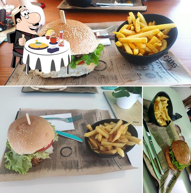 Prenditi un hamburger a Bistro caffe bar Pod Dubom