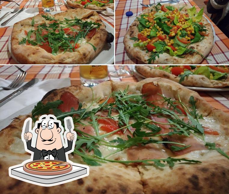 Scegli una pizza a Osteria Da Franco