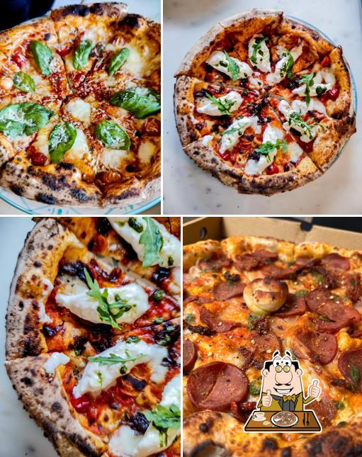Pick pizza at Pizzaioli