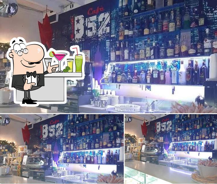 Guarda la foto di Bar B52