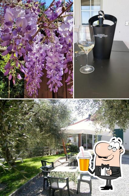Goditi un drink a Agriturismo Le Raganelle
