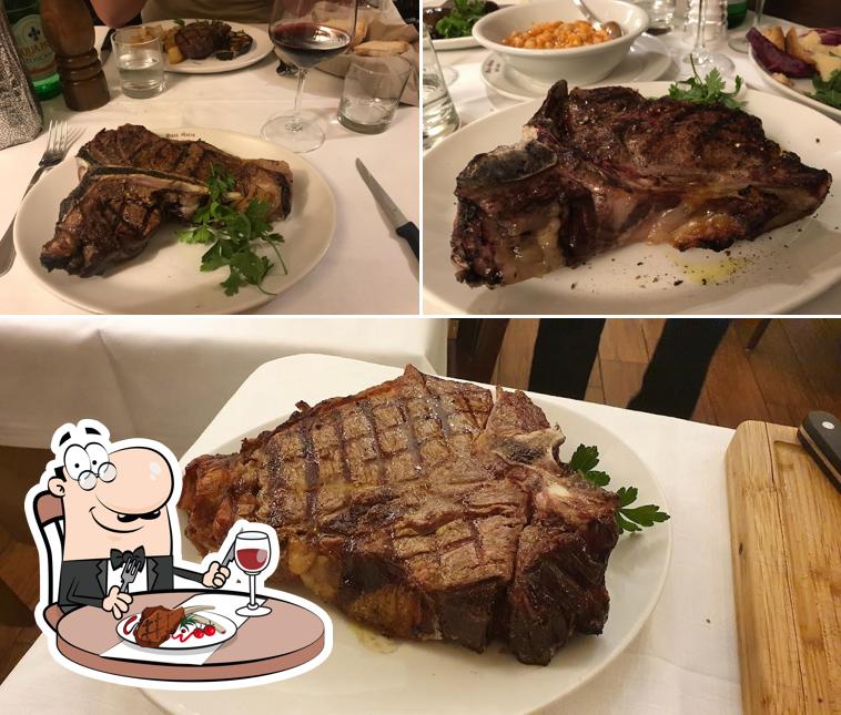 Prova i un pasto a base di carne a Ristorante Buca Mario