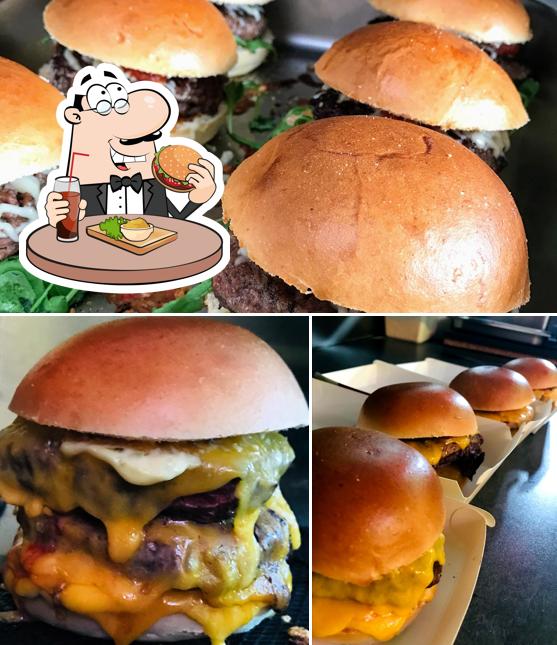 Le camion de saison. Burgers et pizzas Torreilles