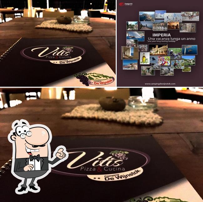 Dai un'occhiata agli interni di Pizzeria Vitis