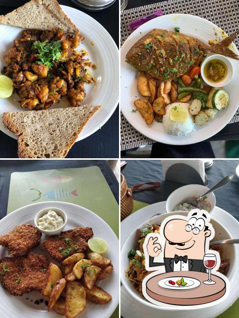 Food at Theevu Plage Beach Resort