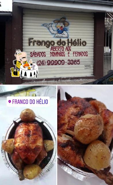 A comida e interior do restaurante