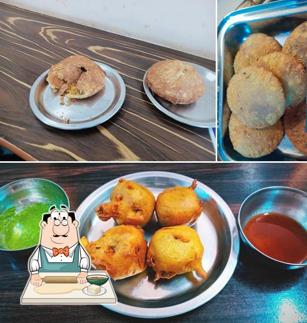 Samosa at Govindam Pooriwalaz