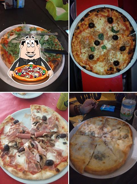 Ordina tra le svariate varianti di pizza