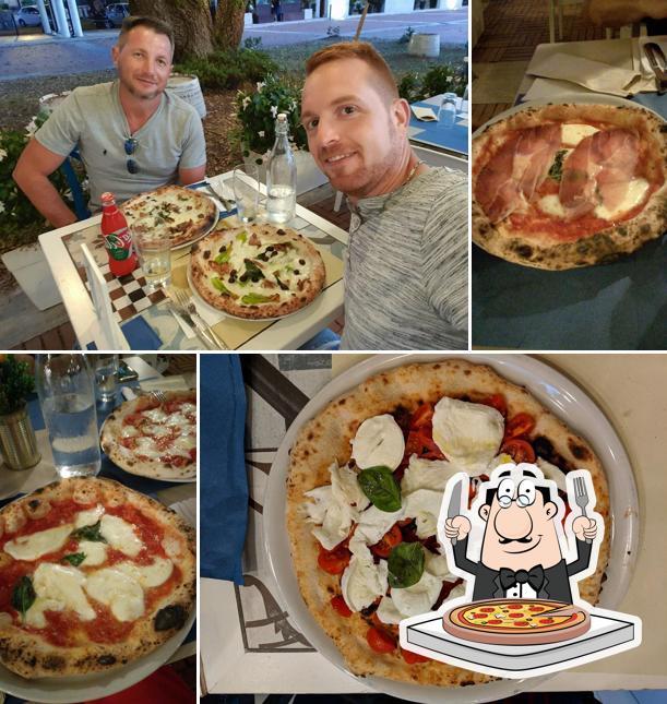 Ordina tra le svariate varianti di pizza