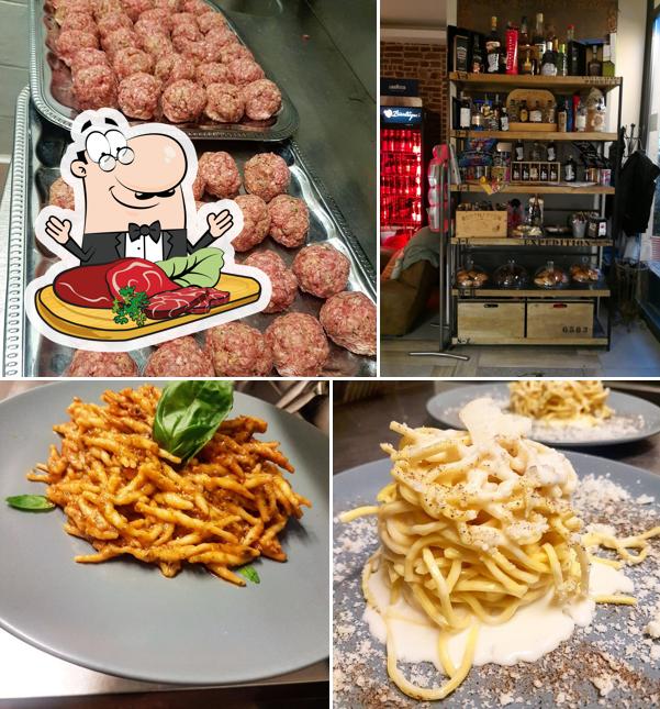 Pasti a base di carne vengono proposti a fi.lo