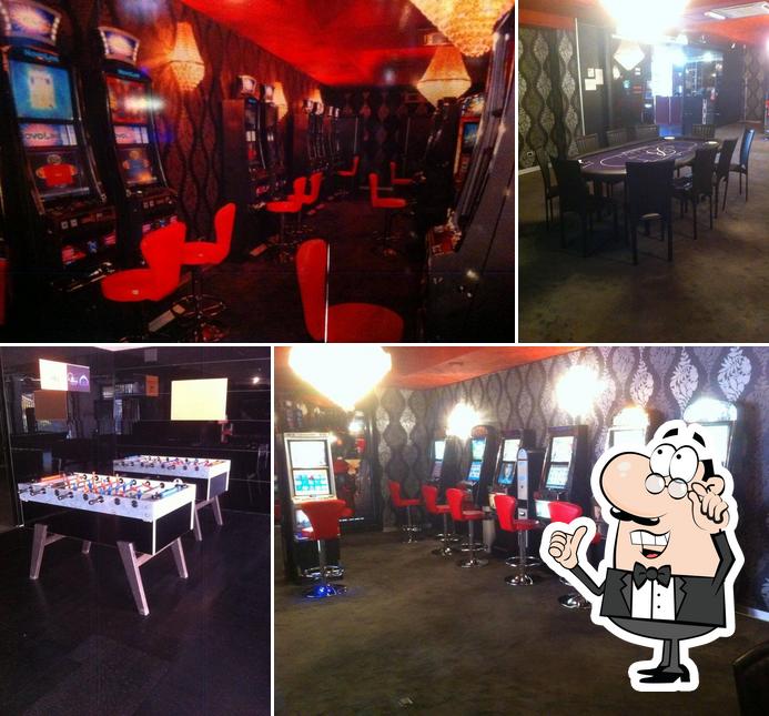 Gli interni di King Bar Sala Giochi