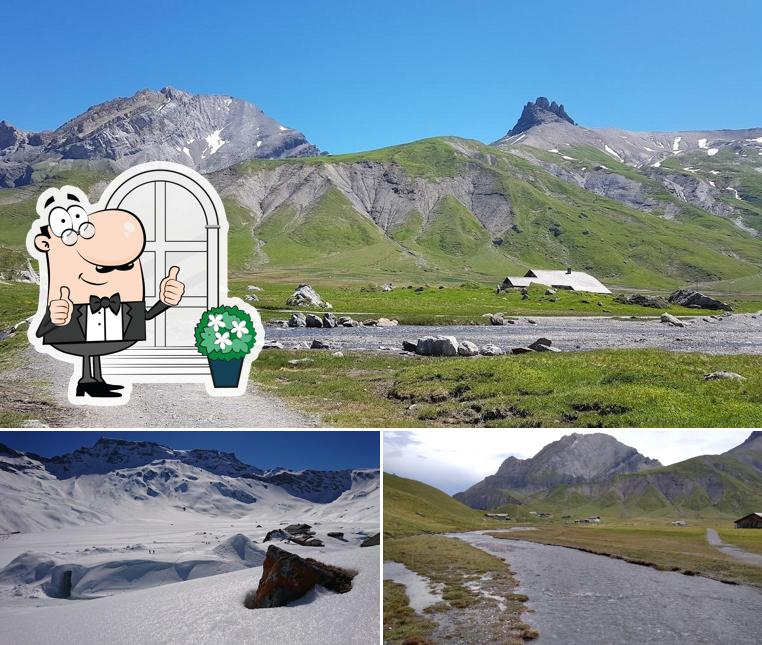 Goditi la vista dagli esterni di Berghaus Bärtschi