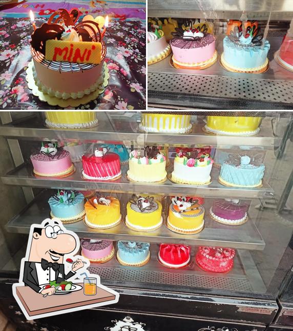Food at Satyam Sundaram Bakery