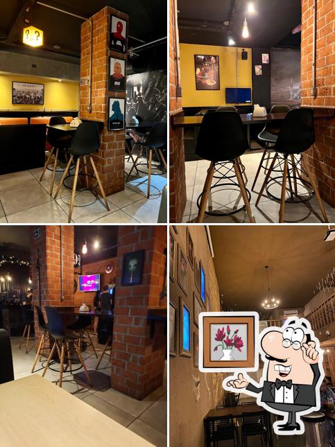 O interior do Burger Perk