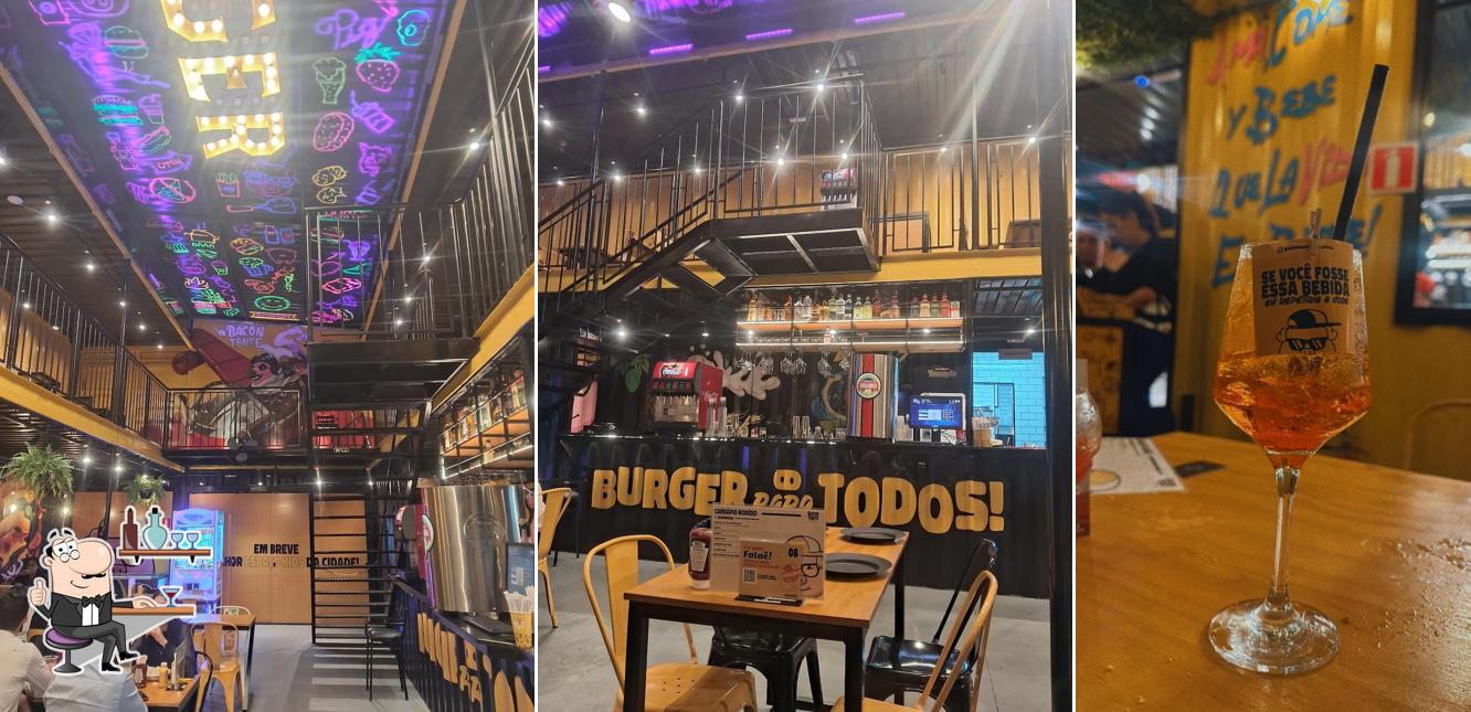 O interior do Bacontente Burger
