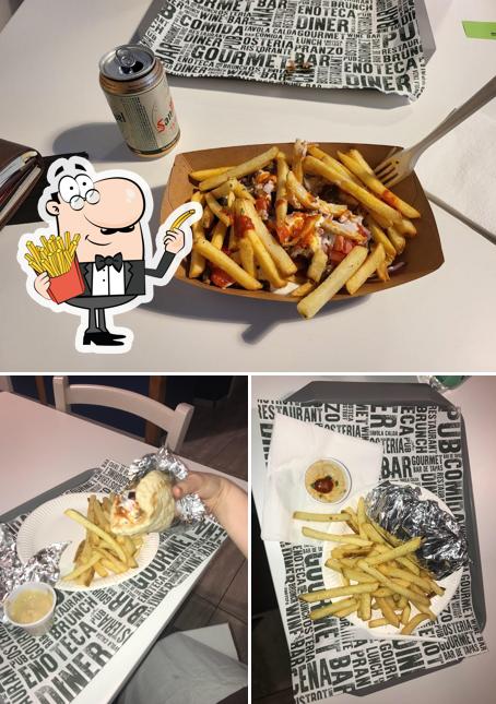 Ordina un piatto di patatine a Marko’s Grill and Gyros
