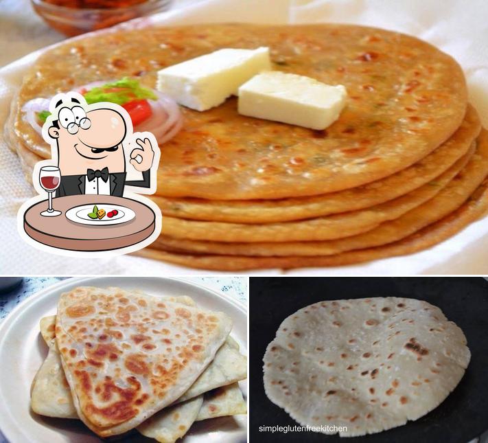 Food at Rotiwala Sansar Punjabi Chapathi