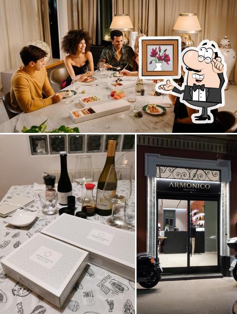 La foto di interni e vino da Armonico Bistrò