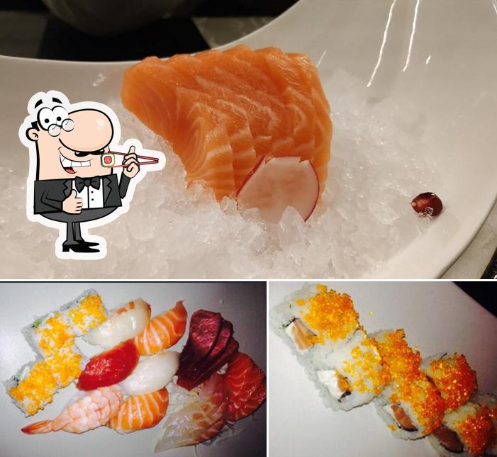 {Restaurant_name} serve piatti di sushi