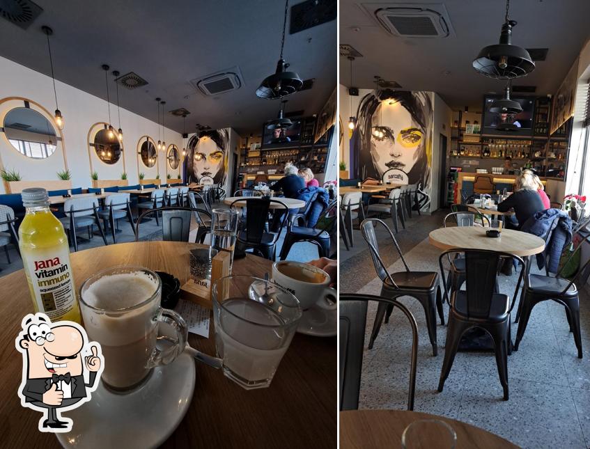 Ecco una foto di Easy Bar