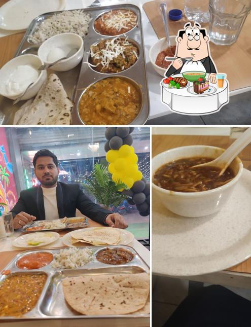 Hot and sour soup at Hotel Ramji Palace