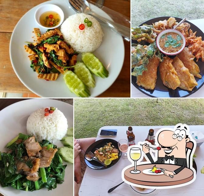 Promchan Cafe - Menú del restaurante, precios y reseñas