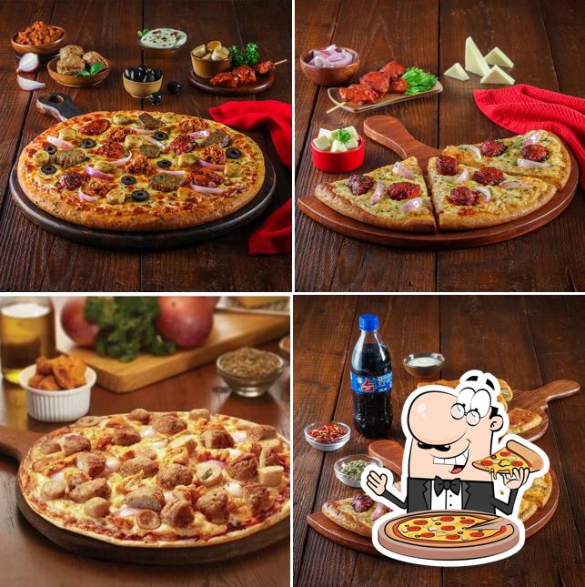 Pick pizza at Oven Story