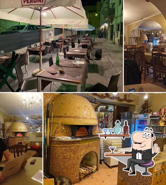 Gli interni di Pizzeria La Movida