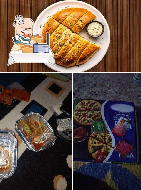 Garlic bread at Cyanberry - The Budget Cafe