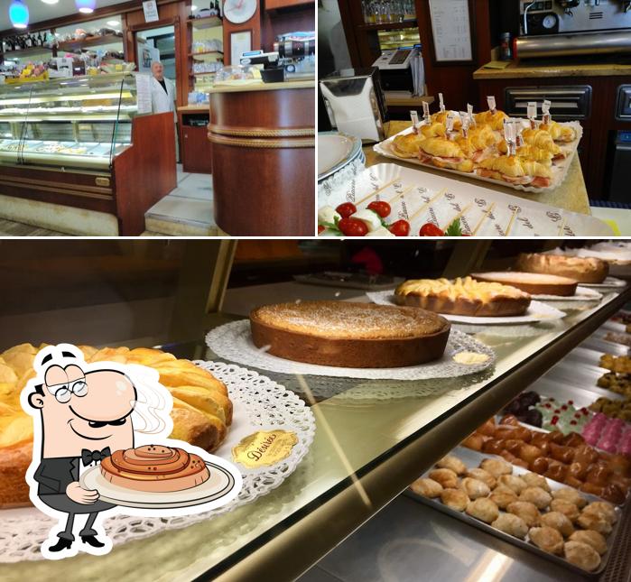 Vedi la immagine di Pasticceria Desirée - Caffetteria di Orsini Gianfranco