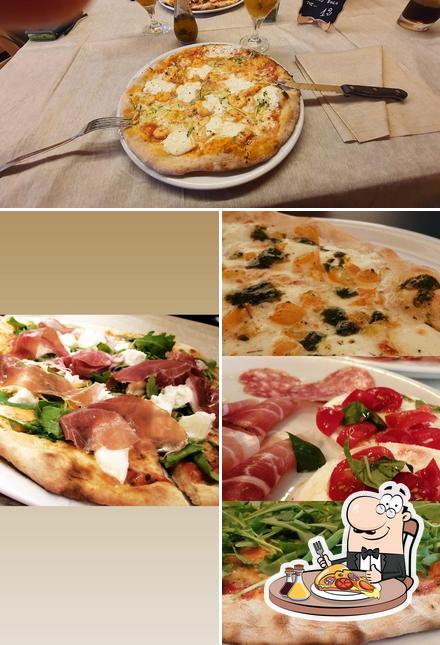 Scegli una pizza a Pizzeria La Pausa
